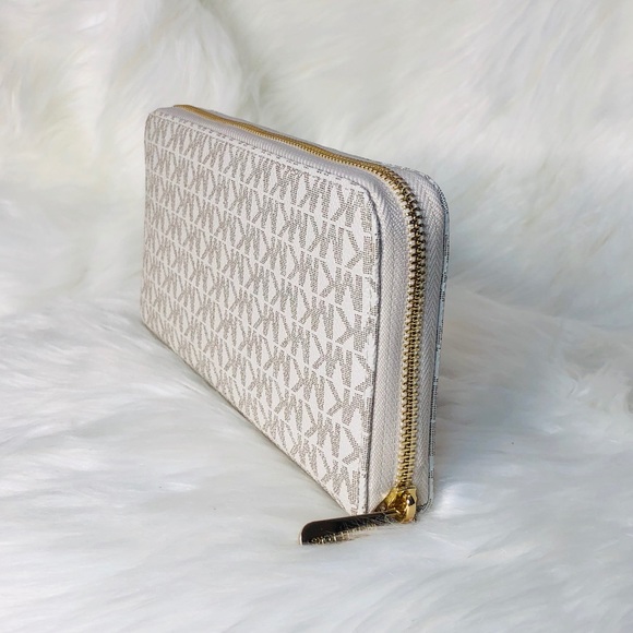 Michael Kors Jet Set Travel Large Leather Wallet - Picture 4 of 8